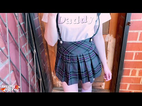 ❤️ Schoolgirl Sucks a dick gu domhainn agus fucks an àite clasaichean. ️ Bhidio fucking leinn gd.rexporn-com.ru ❤